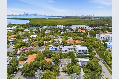 125 Hampton Ln, Key Biscayne, FL 33149 - Photo 91
