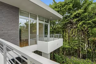 125 Hampton Ln, Key Biscayne, FL 33149 - Photo 9