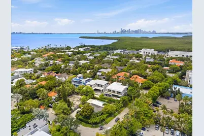125 Hampton Ln, Key Biscayne, FL 33149 - Photo 87