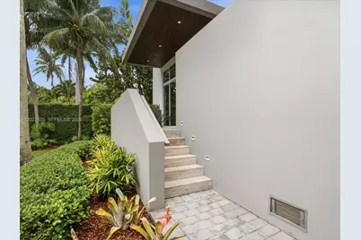 125 Hampton Ln, Key Biscayne, FL 33149 - Photo 3
