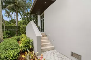 125 Hampton Ln, Key Biscayne, FL 33149 - Photo 3