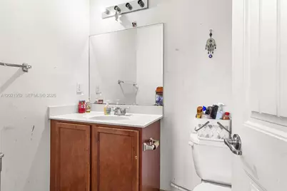 8956 SW 215th Ter, Cutler Bay, FL 33189 - Photo 15