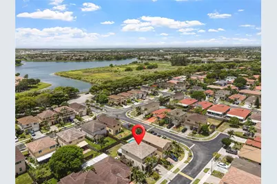 8956 SW 215th Ter, Cutler Bay, FL 33189 - Photo 23