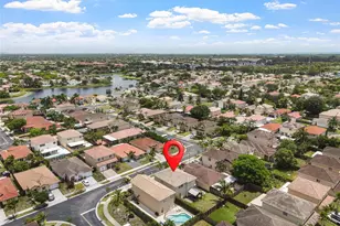 8956 SW 215th Terrace, Cutler Bay, FL 33189 - Photo 21