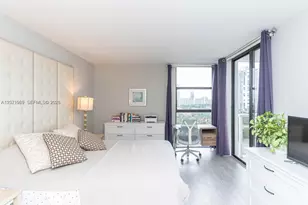 3701 N Country Club Dr, Aventura, FL 33180 - Photo 19