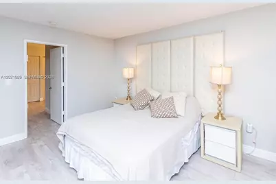 3701 N Country Club Dr #1002, Aventura, FL 33180 - Photo 17