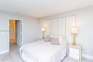 3701 N Country Club Dr, Aventura, FL 33180 - Photo 17