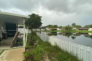 901 Cumberland Terrace, Davie, FL 33325 - Photo 5