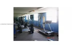 1251 NE 108th St, Miami, FL 33161 - Photo 23