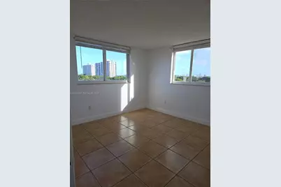 1251 NE 108th St #801, Miami, FL 33161 - Photo 15