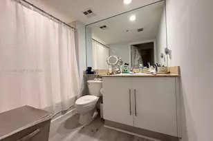 325 S Biscayne Blvd, Miami, FL 33131 - Photo 7