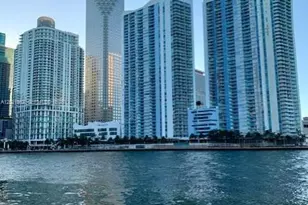 325 S Biscayne Blvd, Miami, FL 33131 - Photo 9