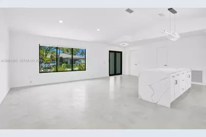 8775 SW 1st Pl, Coral Springs, FL 33071 - Photo 7