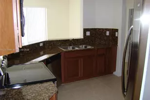8651 NW 111th Ct, Doral, FL 33178 - Photo 3