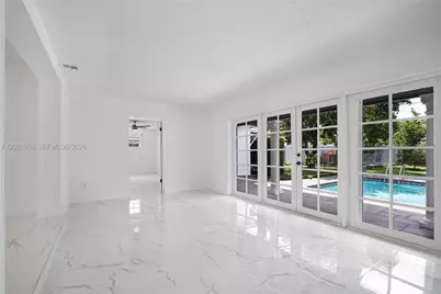 630 W 72nd Pl, Hialeah, FL 33014 - Photo 13