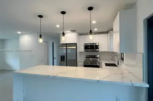 4901 Washington St, Hollywood, FL 33021 - Photo 17
