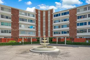 1700 NE 105th St, Miami Shores, FL 33138 - Photo 1