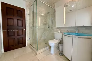 3226 NE 168th St, North Miami Beach, FL 33160 - Photo 11