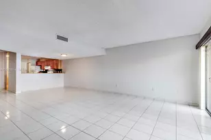 1351 NW 124th Ave, Pembroke Pines, FL 33026 - Photo 7