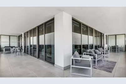 5875 Collins Ave #1807, Miami Beach, FL 33140 - Photo 7