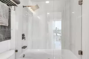 5875 Collins Ave, Miami Beach, FL 33140 - Photo 33