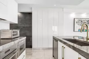 5875 Collins Ave, Miami Beach, FL 33140 - Photo 23