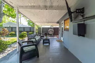 120 W 50th St, Hialeah, FL 33012 - Photo 17