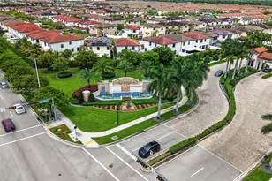10400 W 35th Way, Hialeah, FL 33018 - Photo 41