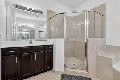 10400 W 35 Way, Hialeah, FL 33018 - Photo 23