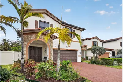 10400 W 35 Way, Hialeah, FL 33018 - Photo 1