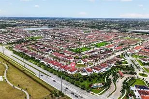 10400 W 35th Way, Hialeah, FL 33018 - Photo 5