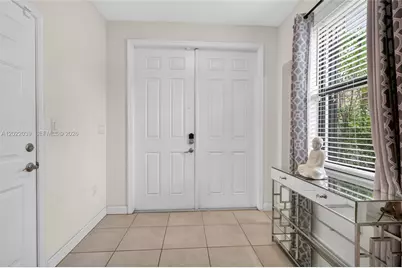 10400 W 35 Way, Hialeah, FL 33018 - Photo 7