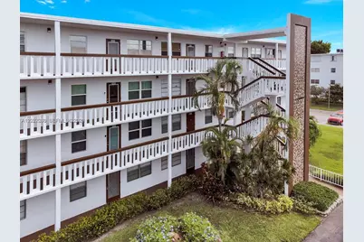 4052 E Harwood E #4052, Deerfield Beach, FL 33442 - Photo 1