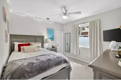 13775 NW 20th St, Pembroke Pines, FL 33028 - Photo 45