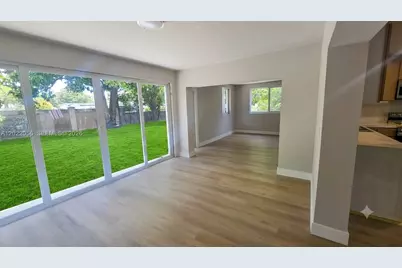 6841 SW 1st Ct, Pembroke Pines, FL 33023 - Photo 11