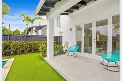 3657 SW 26th St, Miami, FL 33133 - Photo 11