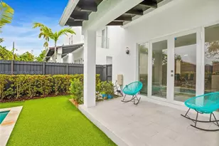 3657 SW 26th St, Miami, FL 33133 - Photo 11
