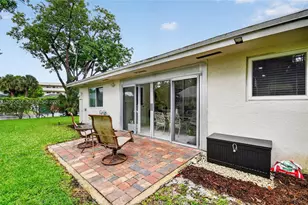 6989 Clover Ct, Lake Worth, FL 33467 - Photo 43