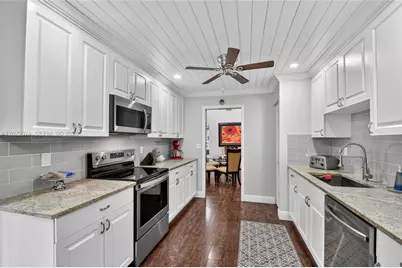 6989 Clover Ct, Lake Worth, FL 33467 - Photo 15