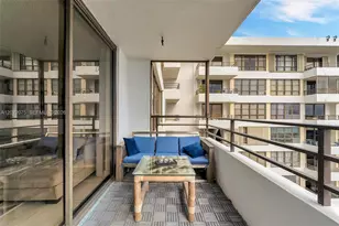 600 Three Islands Boulevard, Hallandale Beach, FL 33009 - Photo 29