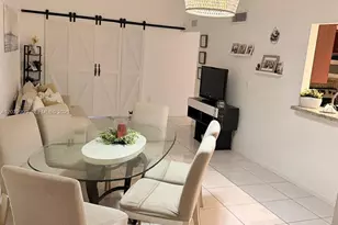 9443 Fontainebleau Blvd, Miami, FL 33172 - Photo 5