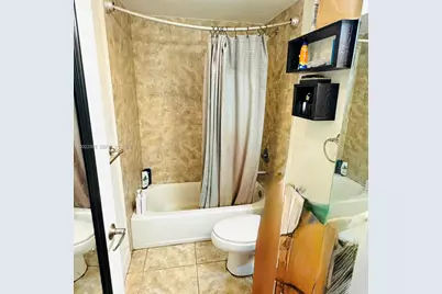 7501 E Treasure Dr #7R, North Bay Village, FL 33141 - Photo 11