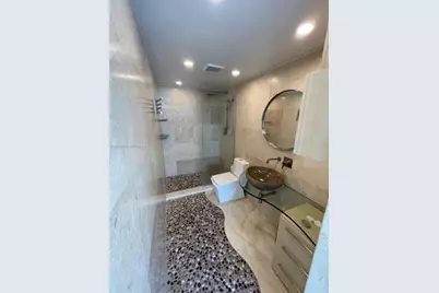 5313 Collins Ave #1004, Miami Beach, FL 33140 - Photo 7