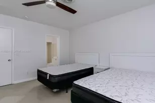 870 NE 182nd St, North Miami Beach, FL 33162 - Photo 29