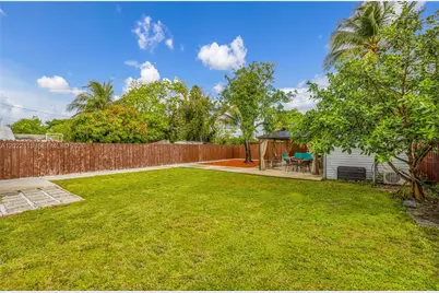 2411 Fletcher St, Hollywood, FL 33020 - Photo 25