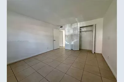 18101 NW 68th Ave #B102, Hialeah, FL 33015 - Photo 13