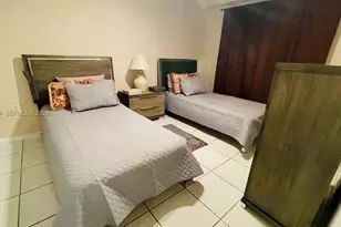 17800 N Bay Rd, Sunny Isles Beach, FL 33160 - Photo 11