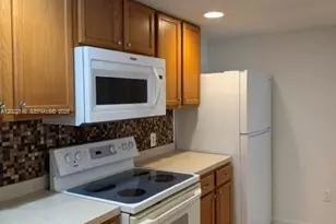 9905 Westwood Dr, Tamarac, FL 33321 - Photo 5