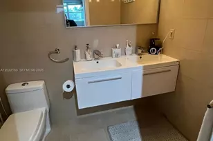 211 S Ocean Dr, Hollywood, FL 33019 - Photo 23