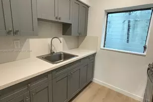 544 Michigan Ave, Miami Beach, FL 33139 - Photo 7